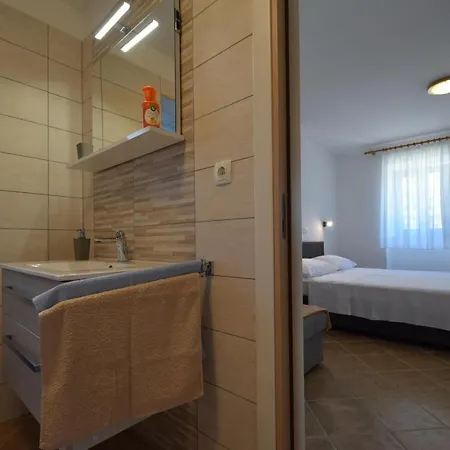 Depope Apartman *