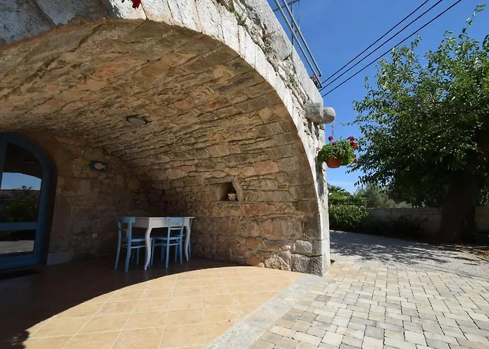 Depope Apartment