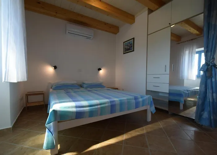 Depope Apartment *